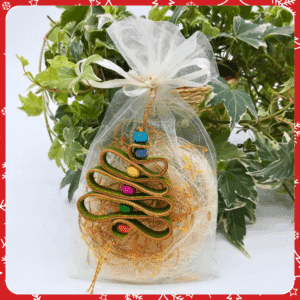 Alberello verde in cuoio