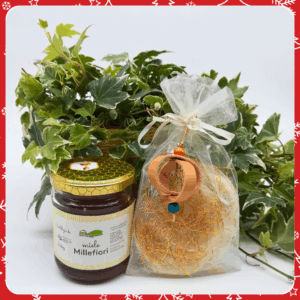 Miele e charm in cuoio